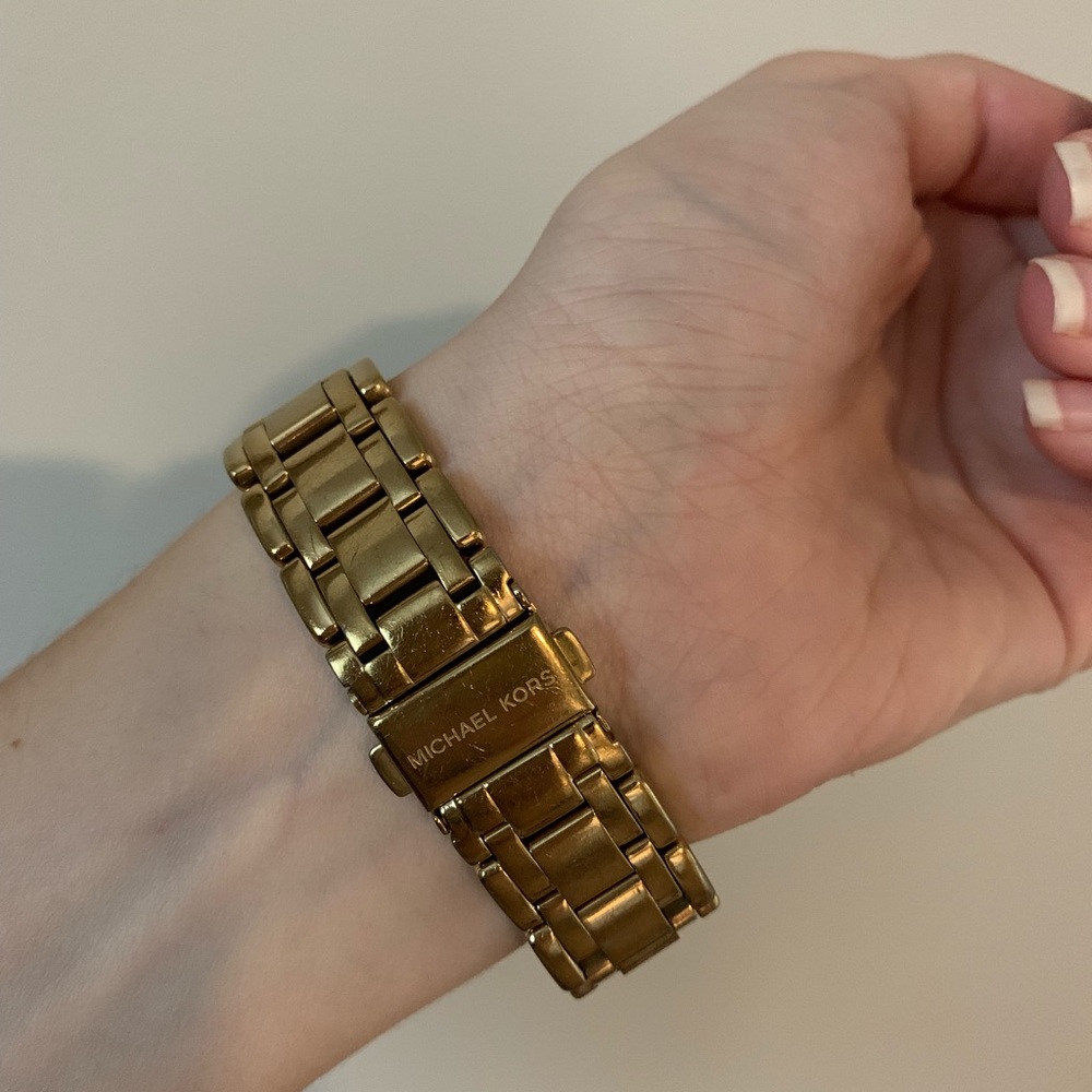 Michael Kors Gold Watch - Picture 2 of 6